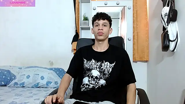 Snapshot of jeff_ross chatting on December 4, 2024, 7:01 pm jeff ross online show from December 4, 2024, 7:01 pm