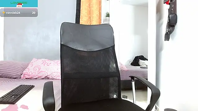 Snapshot of jeff_ross chatting on December 29, 2024, 10:03 pm jeff ross online show from December 29, 2024, 10:03 pm