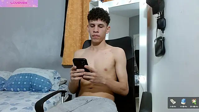 Snapshot of jeff_ross chatting on January 12, 2025, 8:14 pm jeff ross online show from January 12, 2025, 8:14 pm