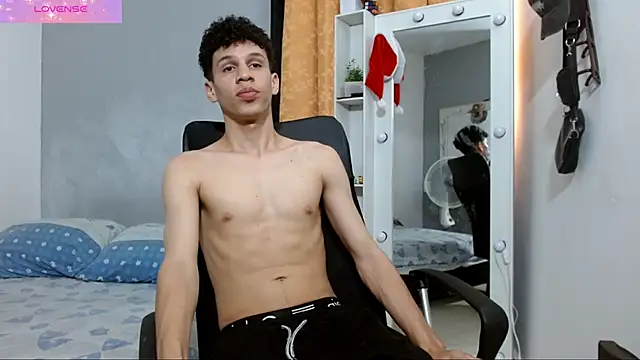 Snapshot of jeff_ross chatting on January 19, 2025, 7:58 pm jeff ross online show from January 19, 2025, 7:58 pm