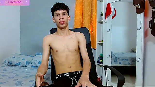 Snapshot of jeff_ross chatting on February 22, 2025, 7:25 pm jeff ross online show from February 22, 2025, 7:25 pm