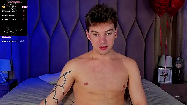 Snapshot of ArthurWhitee chatting on February 9, 2025, 3:53 am ArthurWhitee online show from February 9, 2025, 3:53 am