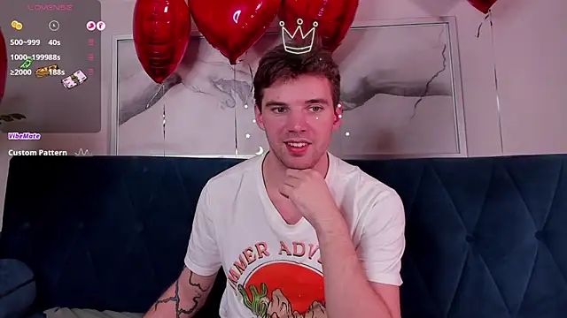 ArthurWhitee online show from February 11, 2025, 9:53 am