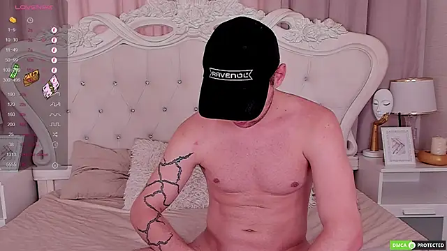 ArthurWhitee online show from September 16, 2025, 8:15 am