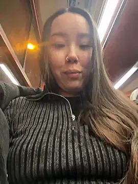 Asian Asami online show from December 5, 2024, 2:00 pm