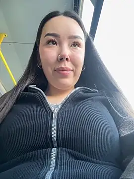 Asian Asami online show from September 11, 2025, 1:55 pm