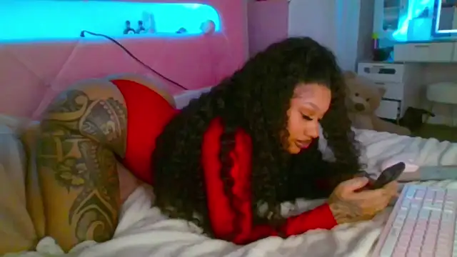 XenaIsland online show from April 4, 2026, 3:38 am