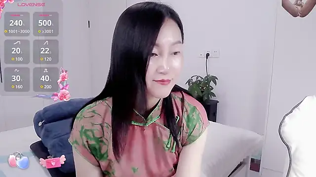 paopao-a online show from February 21, 2025, 3:45 am