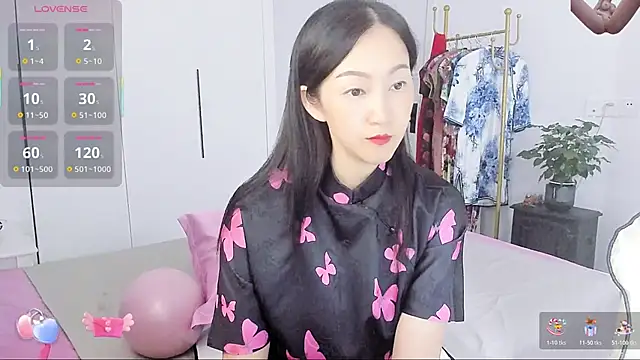 paopao-a online show from October 19, 2025, 4:02 am