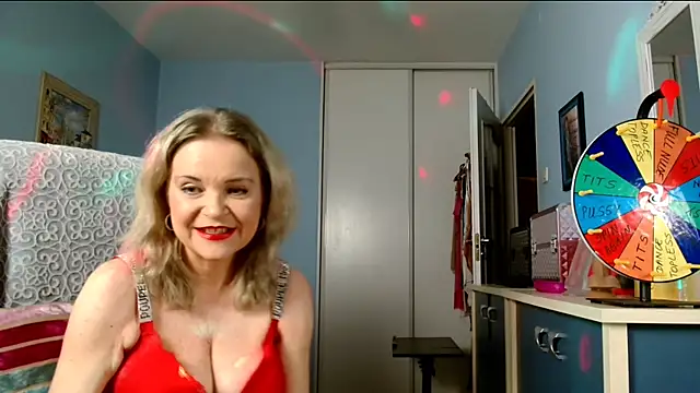 Snapshot of sexyjennyeu chatting on March 14, 2025, 8:38 pm sexyjennyeu online show from March 14, 2025, 8:38 pm