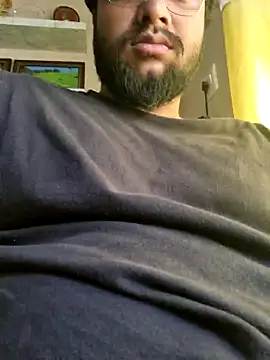 Snapshot of yourdreamman0705 chatting on January 2, 2025, 5:24 am yourdreamman0705 online show from January 2, 2025, 5:24 am