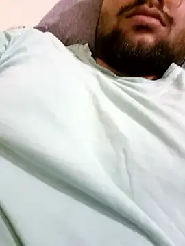 Snapshot of yourdreamman0705 chatting on January 18, 2025, 7:58 pm yourdreamman0705 online show from January 18, 2025, 7:58 pm