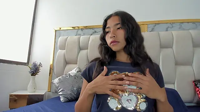 Hanna lens online show from March 21, 2026, 5:05 pm