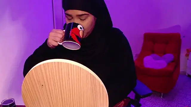 VenussTits97 online show from April 14, 2026, 11:22 pm