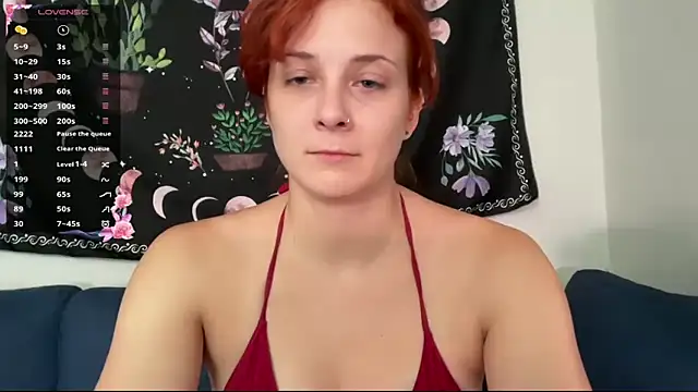 Aria Fields online show from October 9, 2025, 4:05 pm