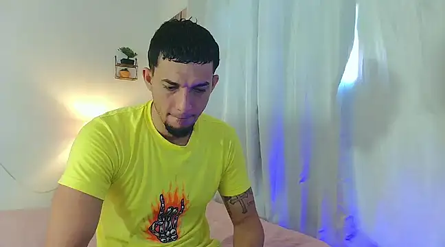 Snapshot of Jeff_Kent2 chatting on December 10, 2024, 1:33 pm Jeff Kent2 online show from December 10, 2024, 1:33 pm