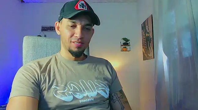 Snapshot of Jeff_Kent2 chatting on December 28, 2024, 5:03 pm Jeff Kent2 online show from December 28, 2024, 5:03 pm