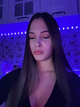 EricaWalls online show from February 3, 2025, 4:20 pm