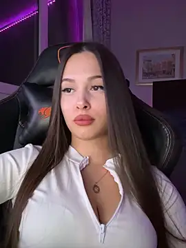 EricaWalls online show from November 2, 2025, 5:15 pm