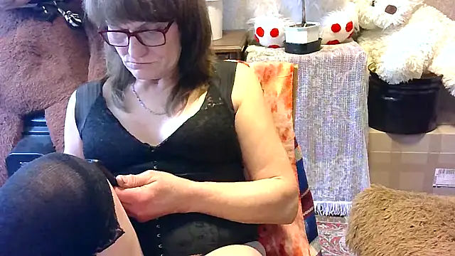 Snapshot of Manulyonok51 chatting on October 17, 2025, 10:18 am Manulyonok51 online show from October 17, 2025, 10:18 am