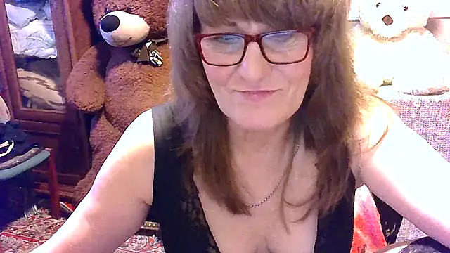 Snapshot of Manulyonok51 chatting on November 8, 2025, 1:44 pm Manulyonok51 online show from November 8, 2025, 1:44 pm