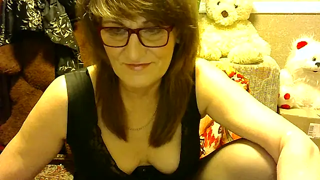 Snapshot of Manulyonok51 chatting on November 11, 2025, 2:28 pm Manulyonok51 online show from November 11, 2025, 2:28 pm