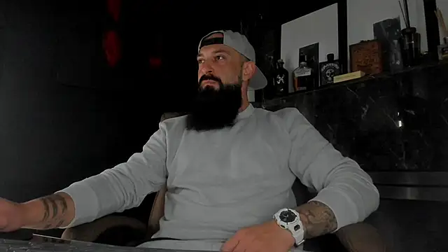 Snapshot of axxelrich_ chatting on October 26, 2025, 5:24 am axxelrich online show from October 26, 2025, 5:24 am