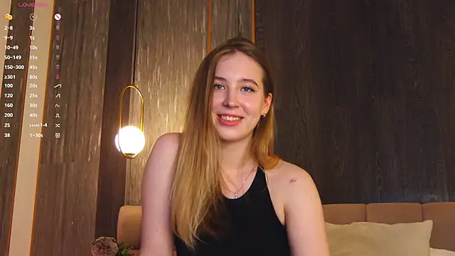 Snapshot of LoraineLuff chatting on March 8, 2025, 8:57 pm LoraineLuff online show from March 8, 2025, 8:57 pm