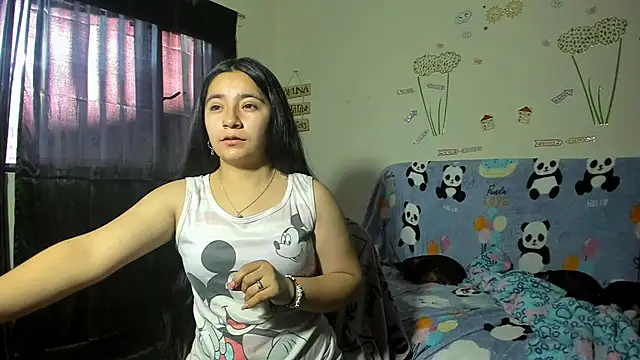 Snapshot of litle_mily_ chatting on February 1, 2025, 10:02 pm litle mily online show from February 1, 2025, 10:02 pm