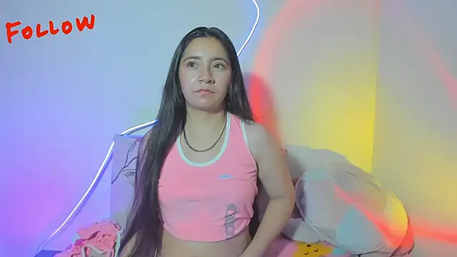 Snapshot of litle_mily_ chatting on October 28, 2025, 11:25 am litle mily online show from October 28, 2025, 11:25 am