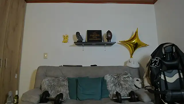 Snapshot of julian_wallace chatting on November 7, 2025, 4:29 pm julian wallace online show from November 7, 2025, 4:29 pm