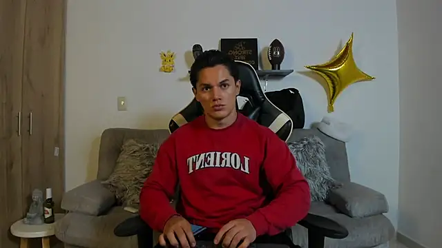 julian wallace online show from November 17, 2025, 10:15 pm