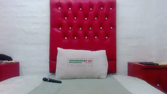 Snapshot of KARLASKYYxx chatting on February 21, 2026, 4:52 pm KARLASKYYxx online show from February 21, 2026, 4:52 pm