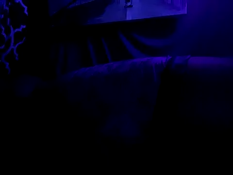 BigMac1596 online show from September 18, 2025, 7:49 pm