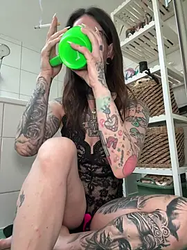 BrownieyQueen online show from March 7, 2026, 7:16 am