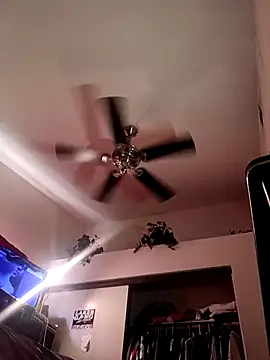 Snapshot of HBYAM chatting on March 8, 2025, 7:20 pm HBYAM online show from March 8, 2025, 7:20 pm