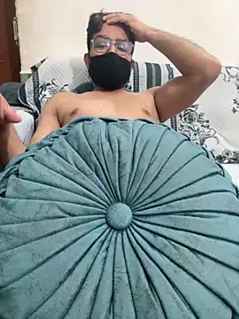 Hot budddy online show from November 10, 2025, 6:18 pm