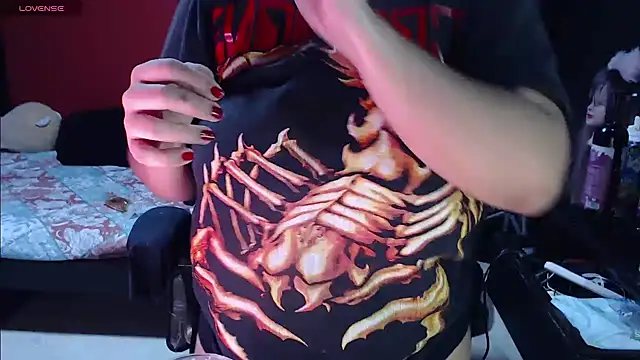 Snapshot of MaggaCass chatting on January 16, 2025, 1:27 am MaggaCass online show from January 16, 2025, 1:27 am