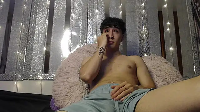 gojo satoru 18 online show from February 7, 2025, 5:40 pm