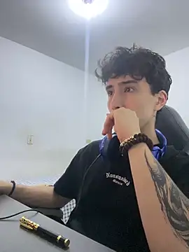 gojo satoru 18 online show from March 14, 2026, 10:59 pm