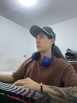 gojo satoru 18 online show from April 7, 2026, 9:15 pm