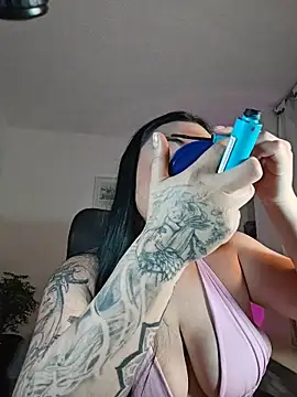 Snapshot of helena_smith chatting on February 24, 2026, 4:54 am helena smith online show from February 24, 2026, 4:54 am