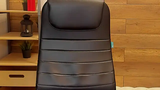 Moon13152 online show from January 12, 2025, 3:39 am