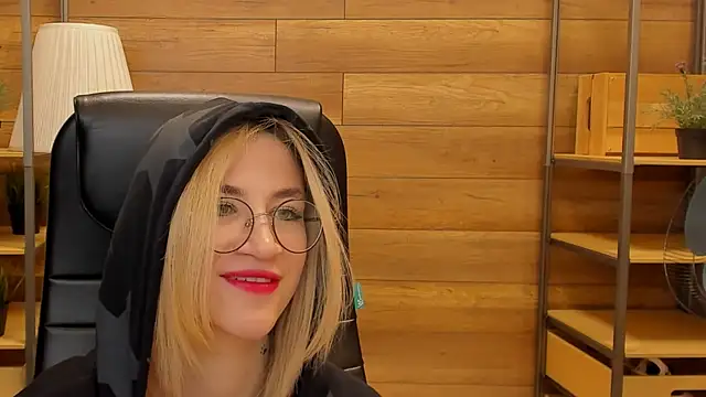 Moon13152 online show from January 29, 2025, 1:48 am