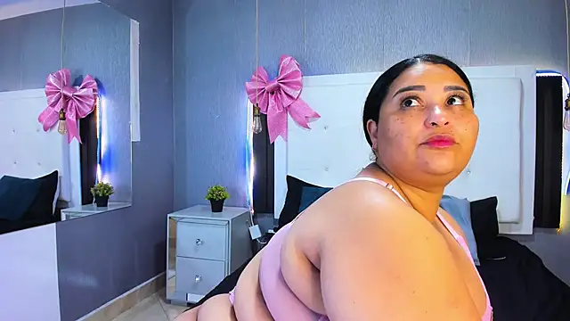 Clarigil online show from November 29, 2025, 10:35 pm