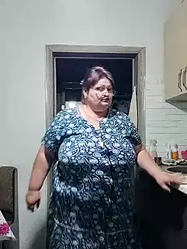 Snapshot of Goddess57 chatting on June 7, 2026, 6:33 pm Goddess57 online show from June 7, 2026, 6:33 pm