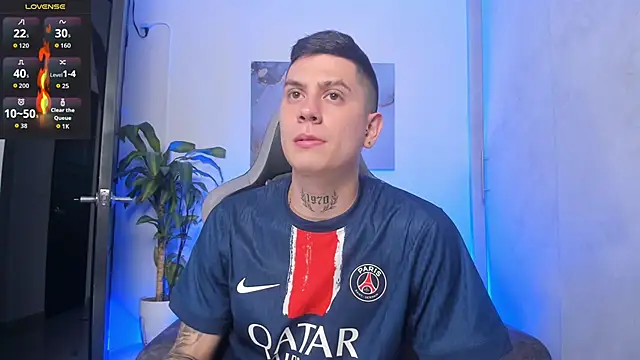 Yeiko Romero  online show from October 16, 2025, 5:47 pm