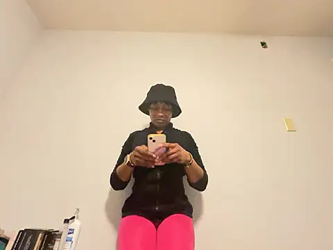 wynterheat online show from February 9, 2025, 8:22 am