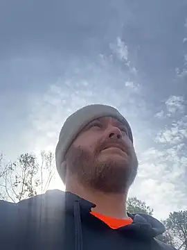 Snapshot of sexuallysubmissiveCD chatting on November 15, 2025, 4:25 pm sexuallysubmissiveCD online show from November 15, 2025, 4:25 pm