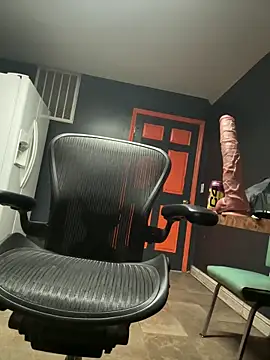 sexuallysubmissiveCD online show from December 14, 2025, 12:38 am